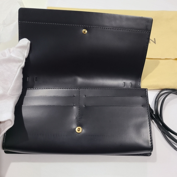 Authentic Louis Vuitton Honfluer Epi Leather BLACK. Christmas SALE!! - Picture 4 of 13